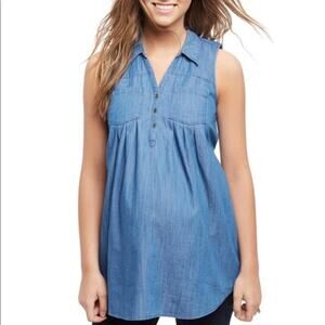 Motherhood Blue Chambray Sleeveless Maternity Top - Medium